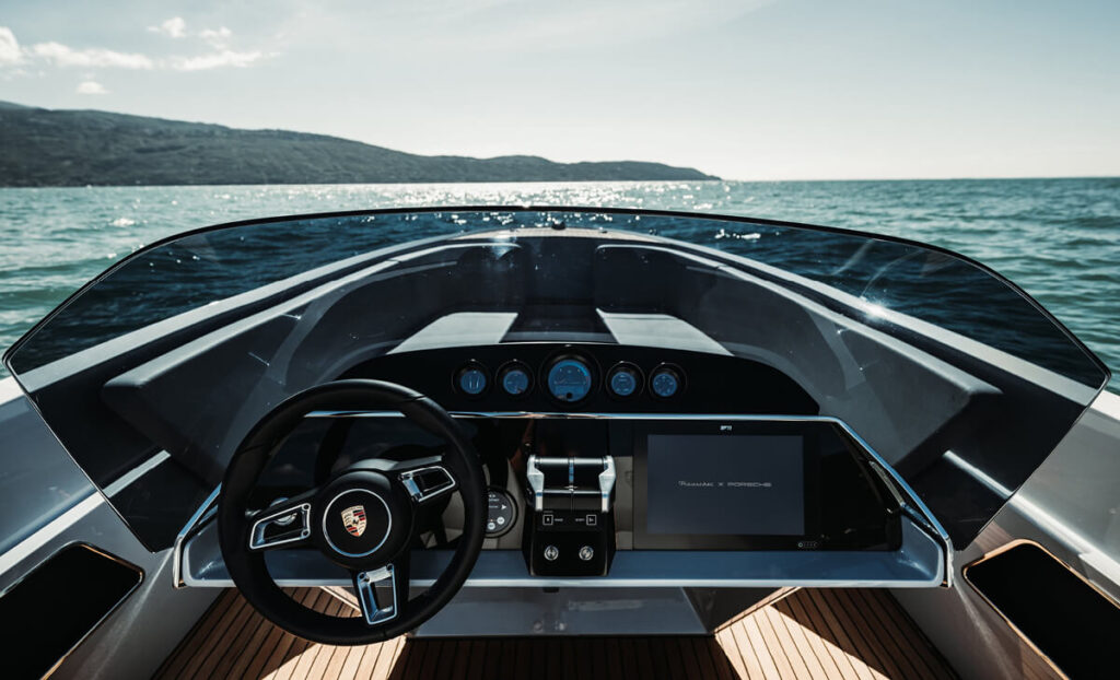 Frauscher X Porsche  850 Fantom Air