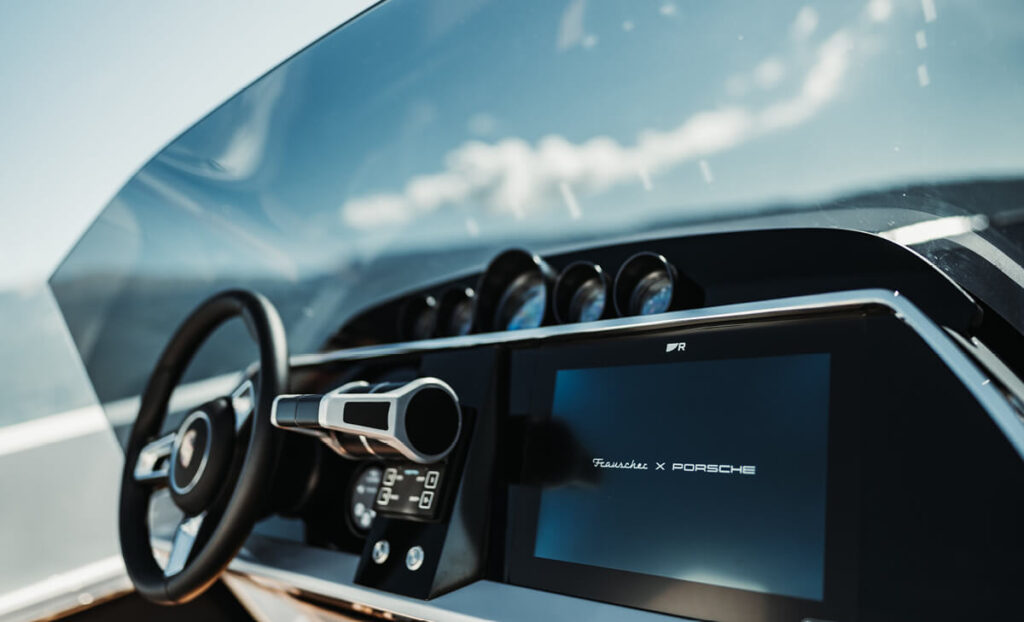 Frauscher X Porsche  850 Fantom Air