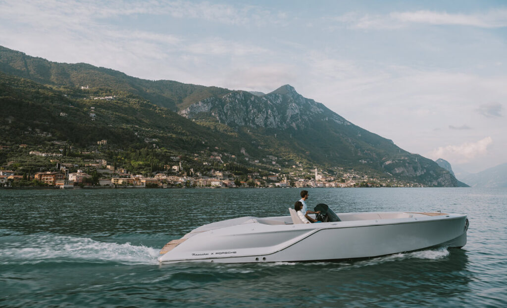 Frauscher X Porsche  850 Fantom Air