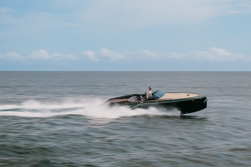 Frauscher x Porsche 850 Fantom